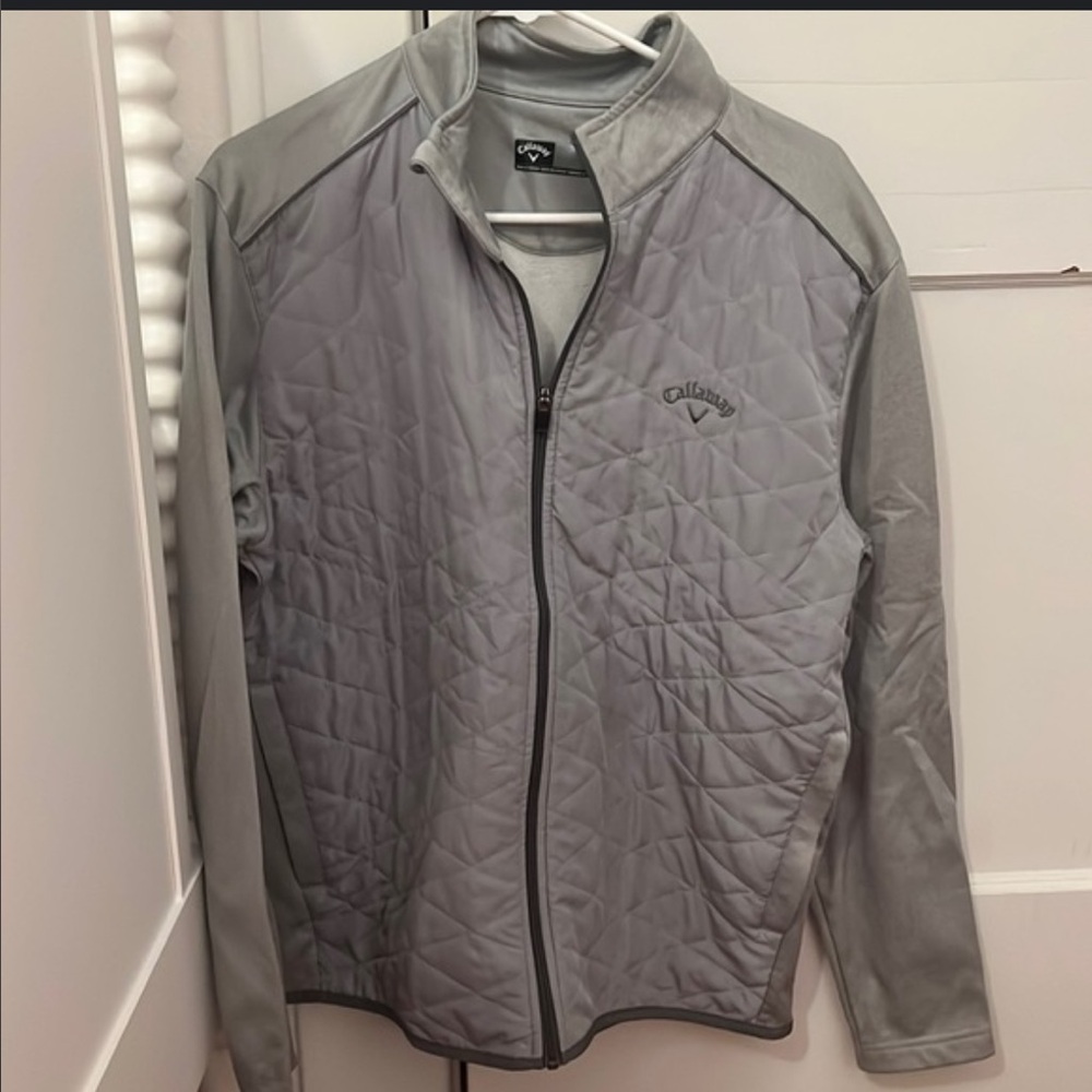 Callaway Men's Quilted Performance Jacket in Light Gray!